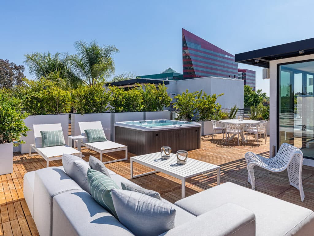 4 Ideas For Summer Planters | An Expert Guide On Great Summer Planter Ideas!